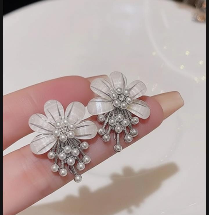Flower Pearl Korean Earrings