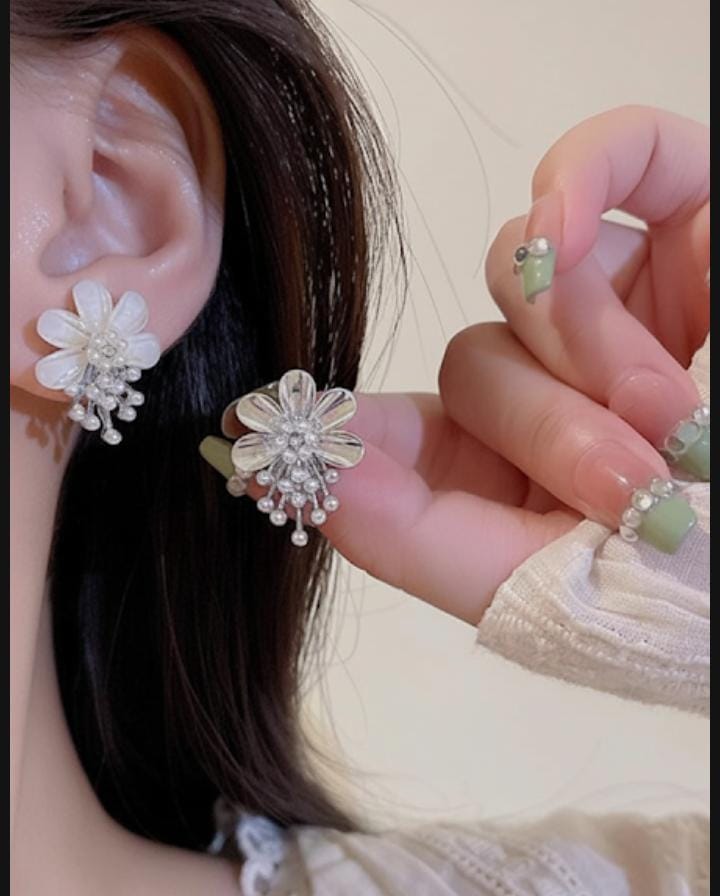 Flower Pearl Korean Earrings