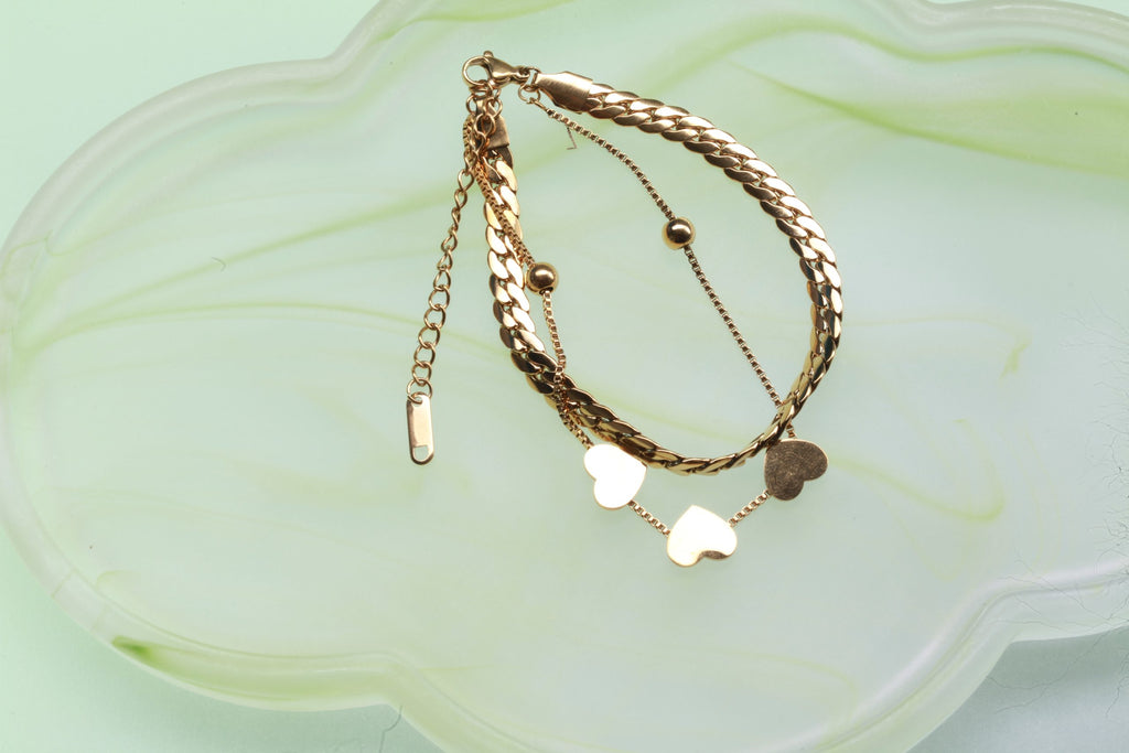 Three Heart Gold Bracelet