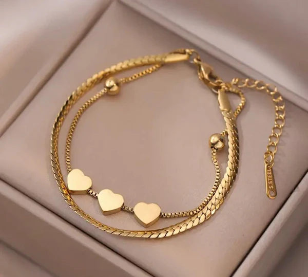 Three Heart Gold Bracelet