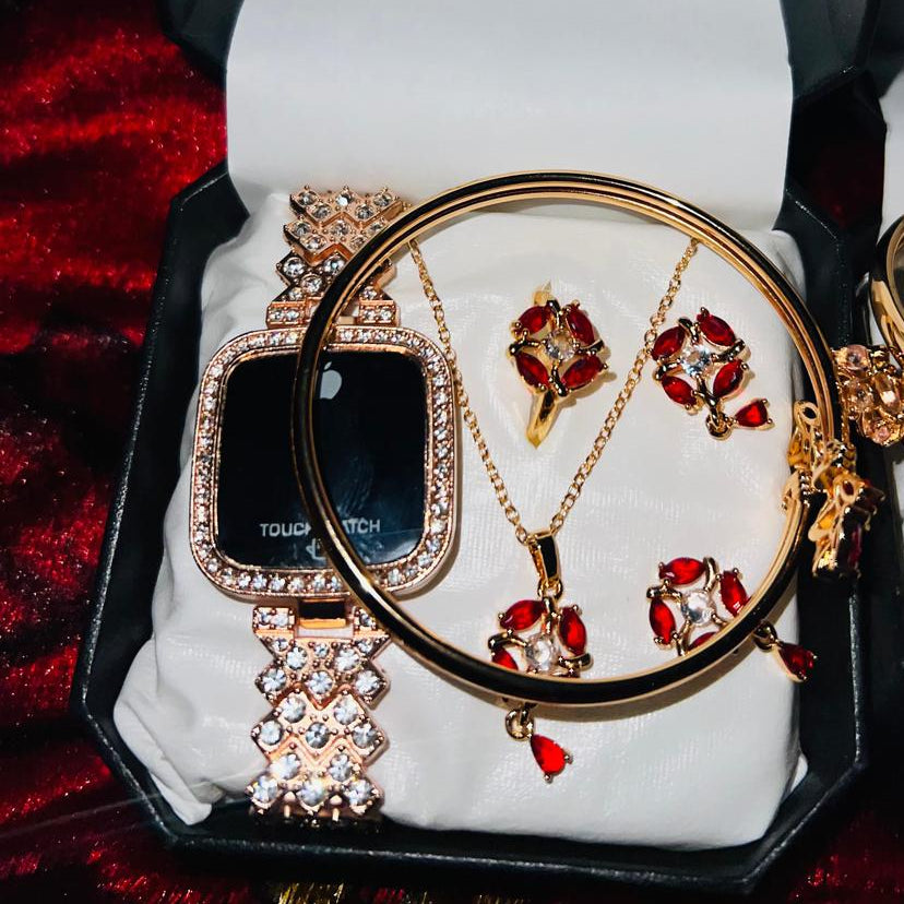 Ladies Jewellery Watch With Bangle